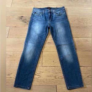 Judy Blue Relaxed Fit size 31